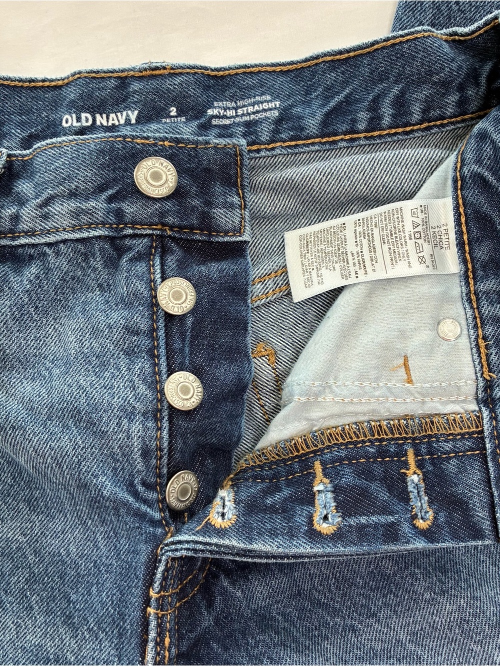 Old Navy Extra High-Rise Sky-Hi Straight Size 2P
